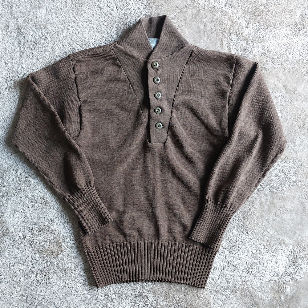 EUC DSCP Garrison Collection Men's Brown Ribbed Military Henley Sweater | M